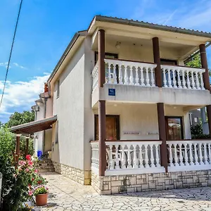 https://medulin-riviera-apartments-goran.pula-hotels.org